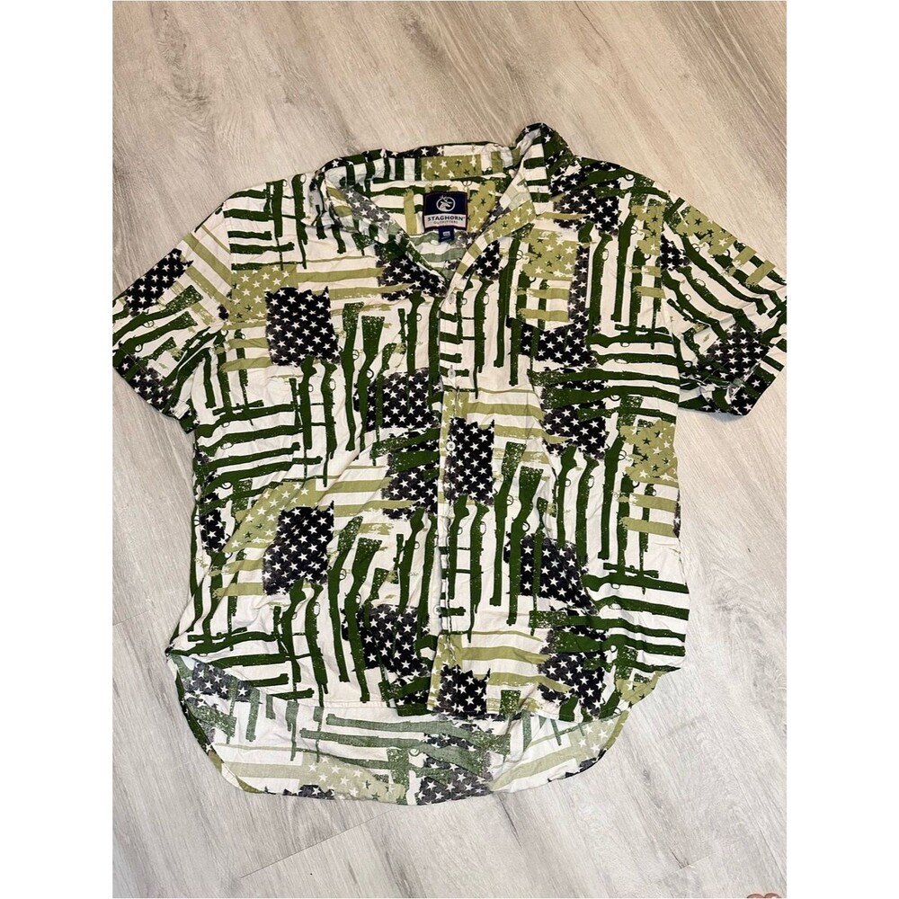 Men’s Flag and Rifle Short Sleeve Button Down Shirt